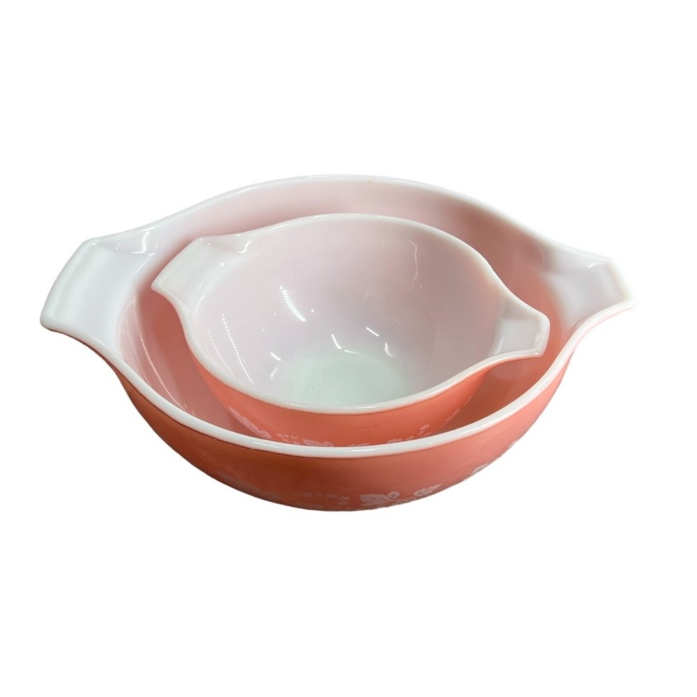 Pyrex Gooseberry 444 and 442 Cinderella bowls